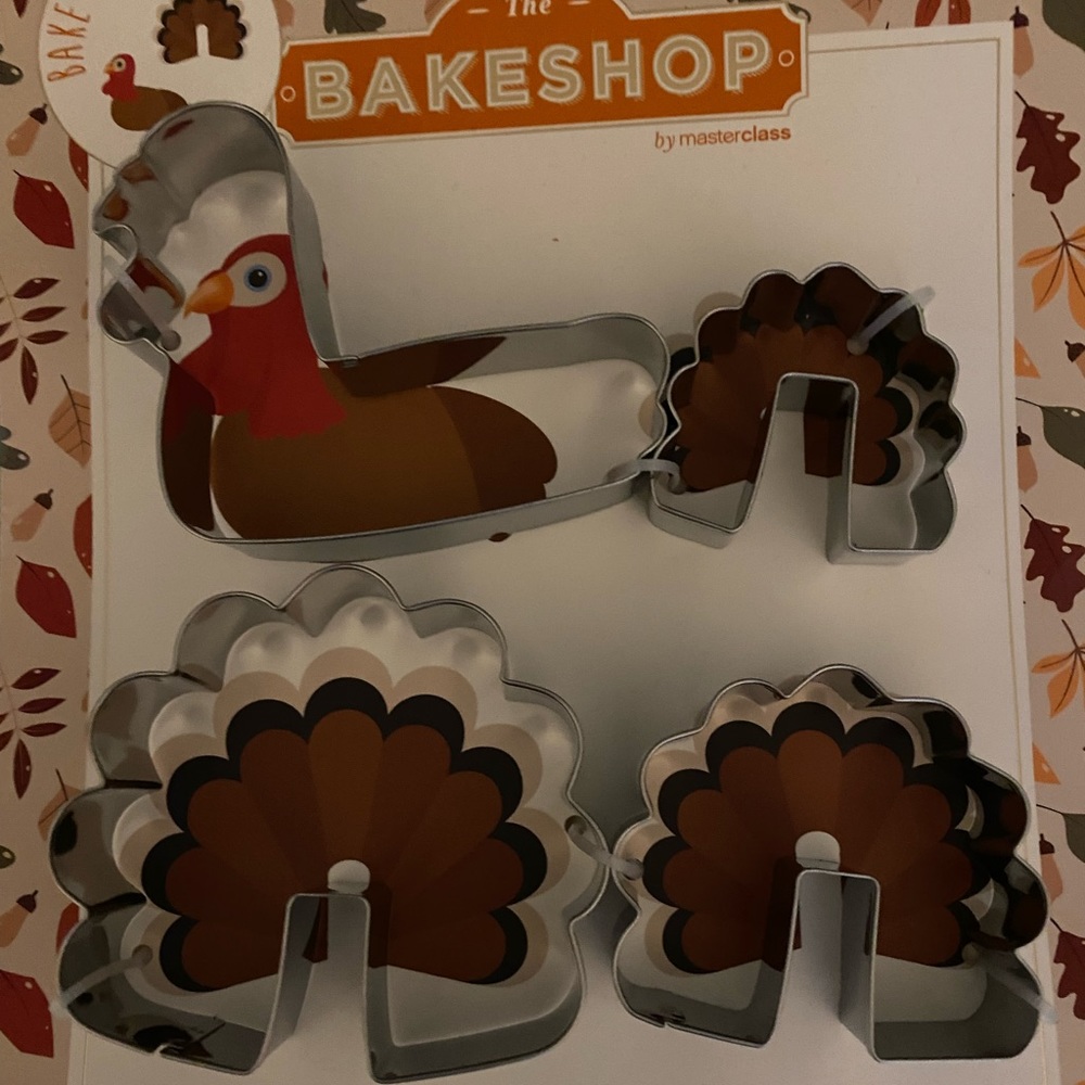 The Bake Shop Turkey Cookie Cutter Set Extra Tails New